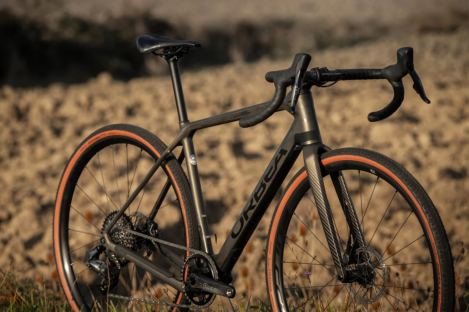 2022_Orbea_Terra_gravel_bike_contender_bicycles_detail_front_end
